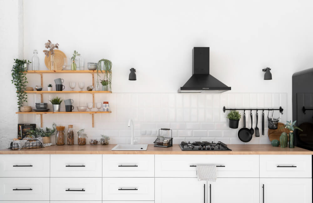 Cozinha organizada com potes